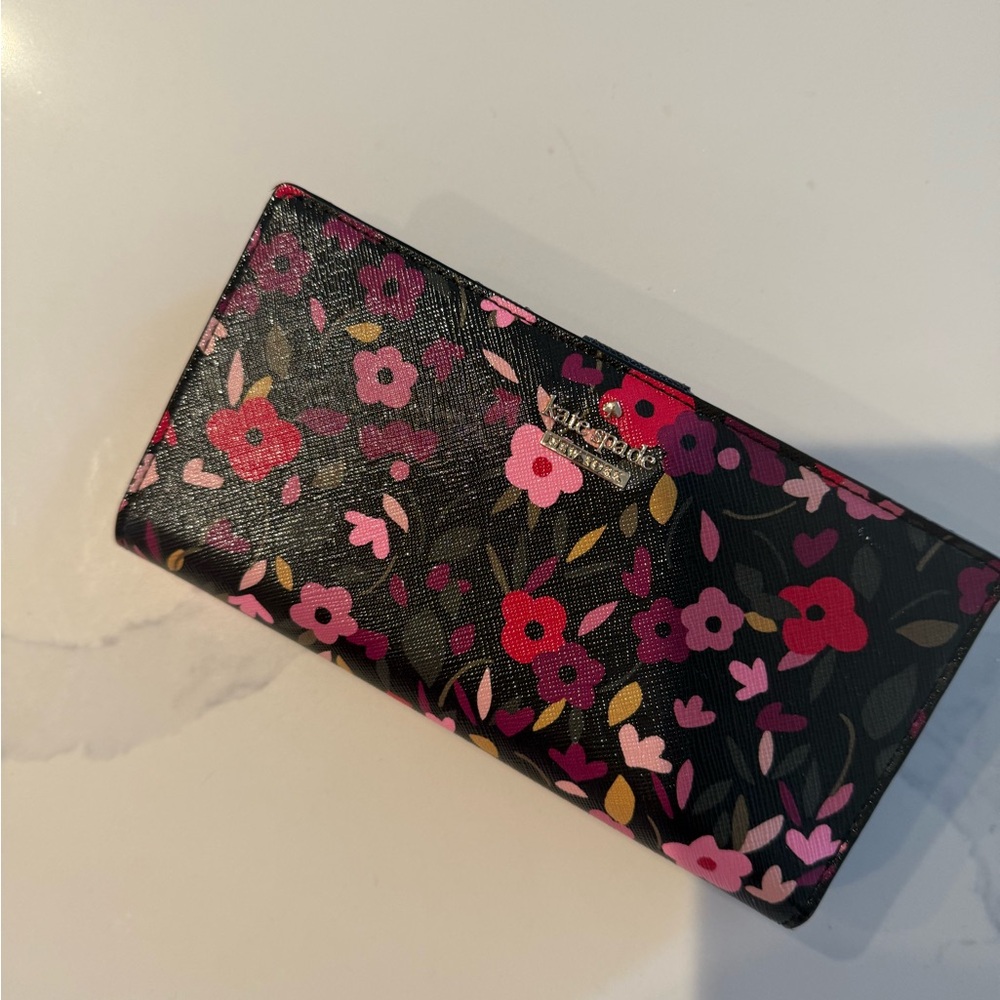 Kate Spade Black Floral Women's Wallet